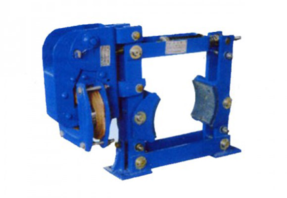 Nosturin sähkömagneettinen levyjarru